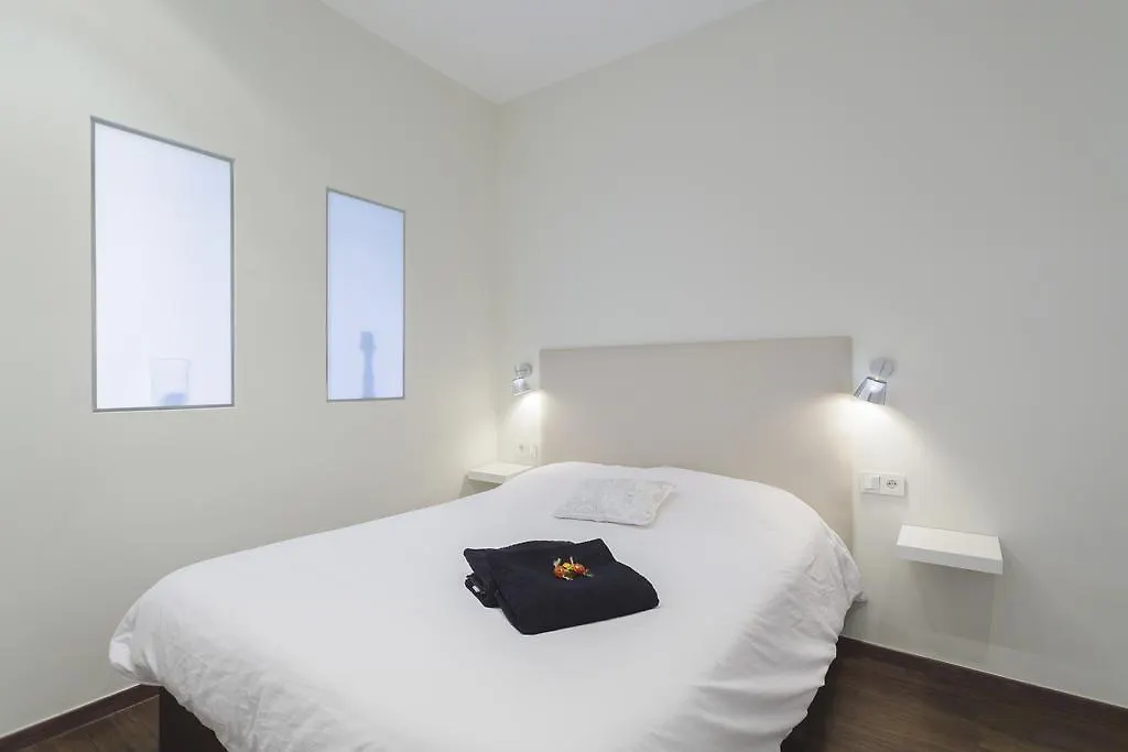 Apartment París Barcelona 0*,